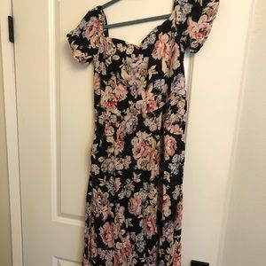 Summer dress with back tie. Off shoulder dress